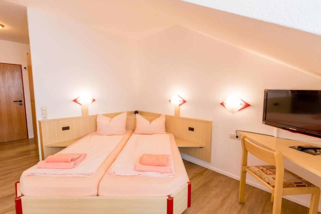 Hotel Restaurant Fallerhof Bad Krozingen Bagian luar foto