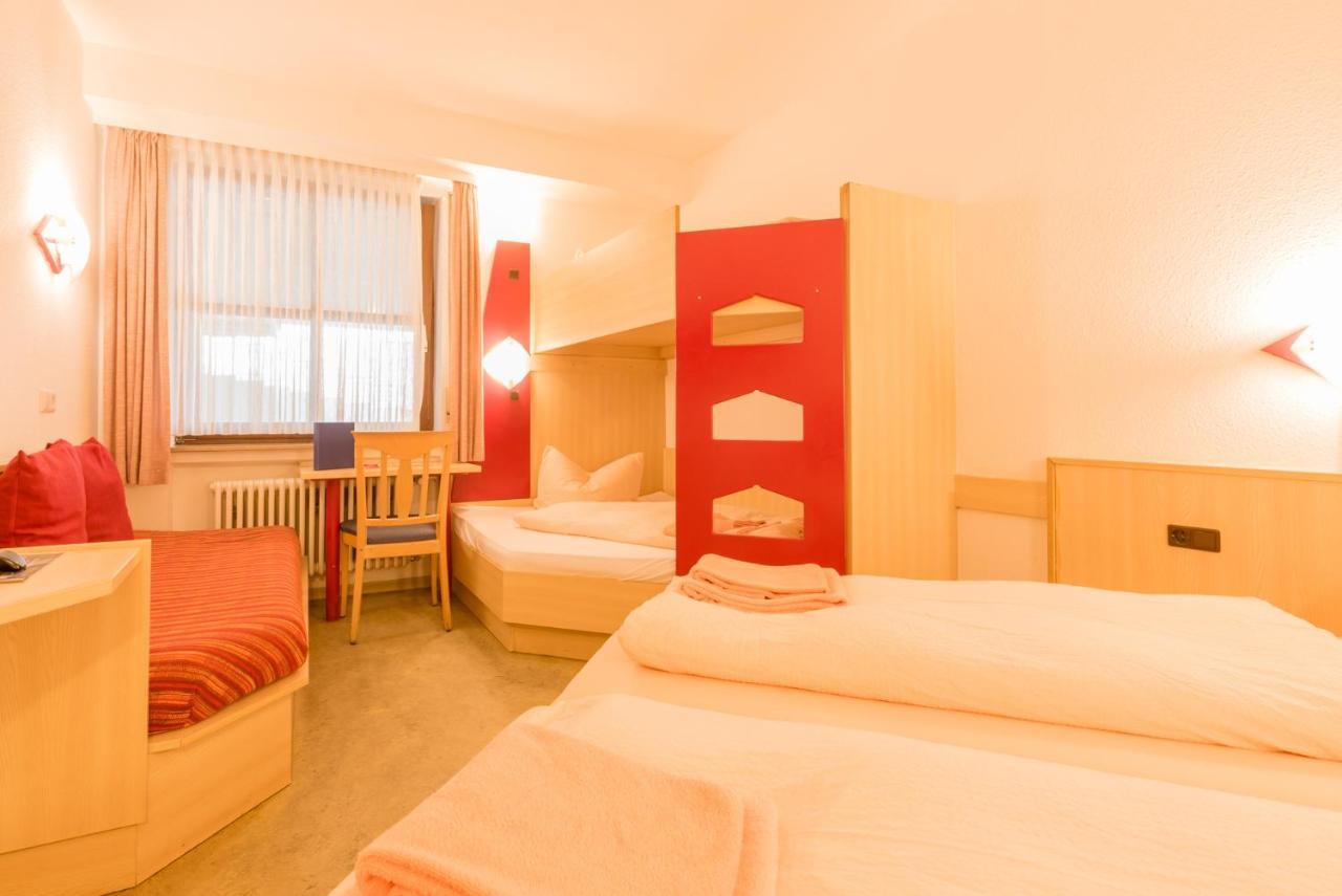 Hotel Restaurant Fallerhof Bad Krozingen Bagian luar foto
